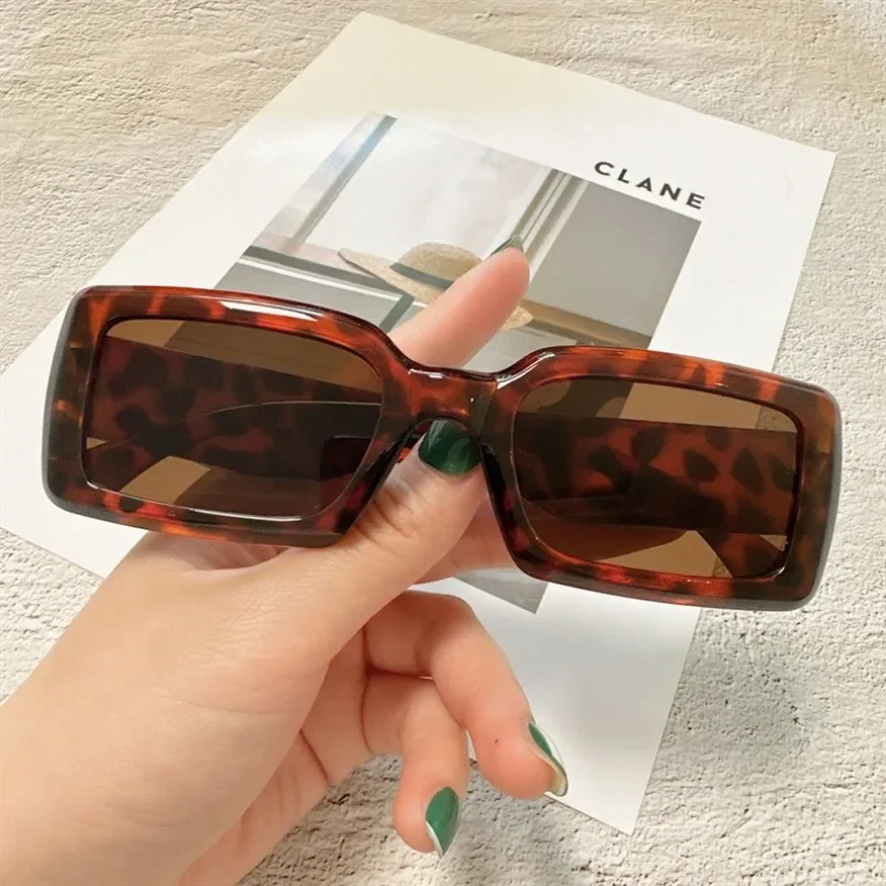New Small Rectangular Women's  - Vintage Outdoor Fashion ulasan dan harga